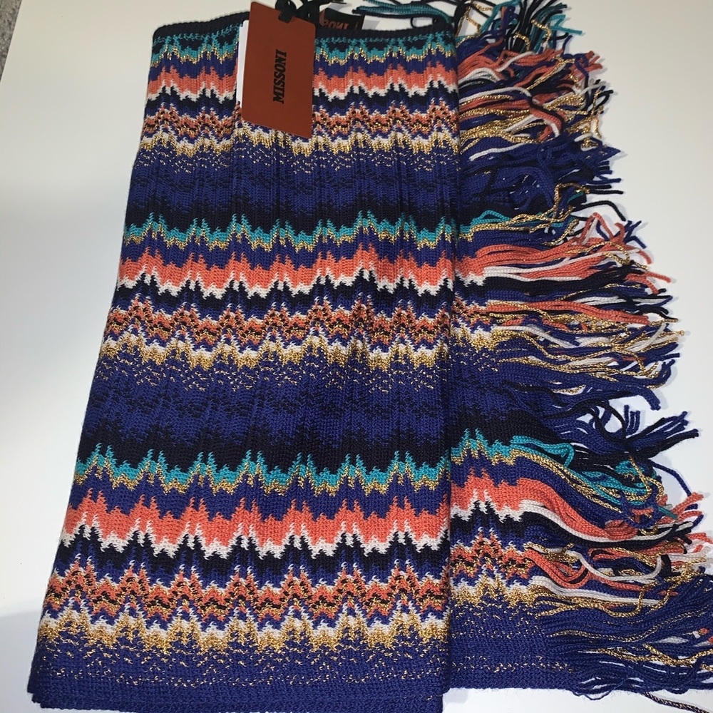 NWT-MISSONI AUTHENTIC SCARF